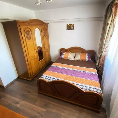 Retro Apartment *